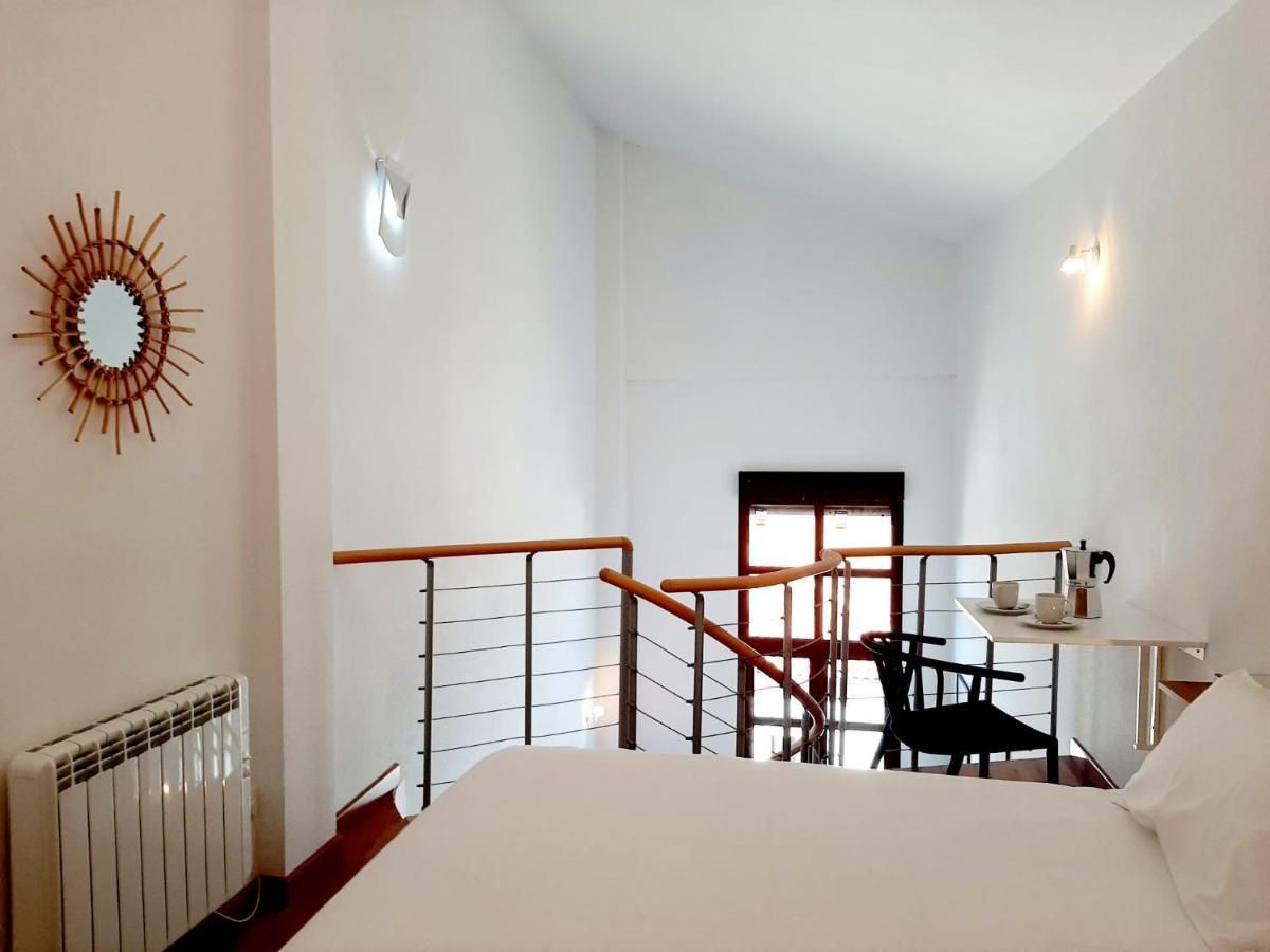 Apartamentos Candelario By Gaiarooms ภายนอก รูปภาพ