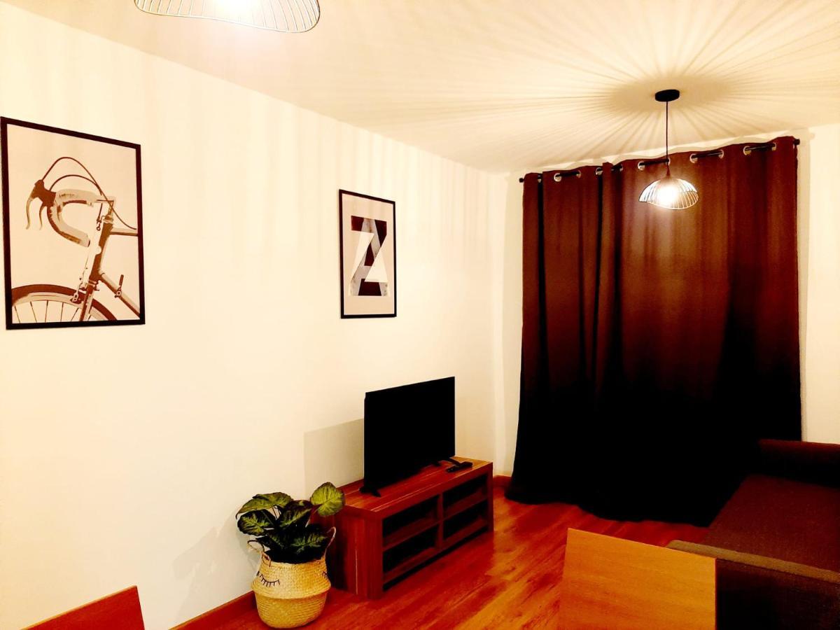 Apartamentos Candelario By Gaiarooms ภายนอก รูปภาพ